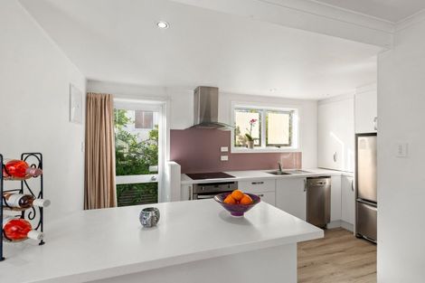 Photo of property in 2 Queen Street, Brighton, Dunedin, 9035