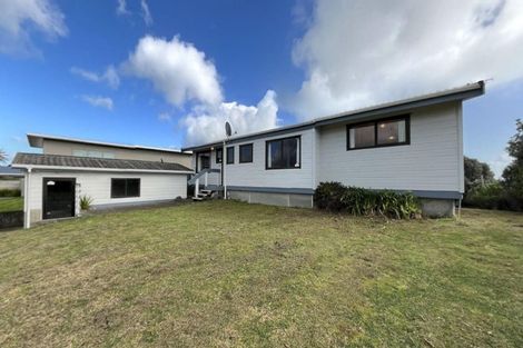 Photo of property in 25 Oratia Street, Waikanae Beach, Waikanae, 5036