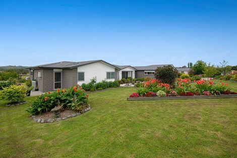 Photo of property in 28 Awatiro Drive, Kaukapakapa, 0871