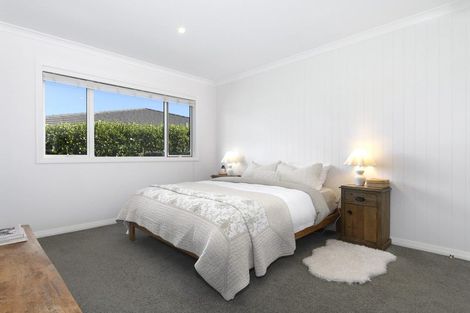 Photo of property in 84a Margaret Drive, Omokoroa, 3114