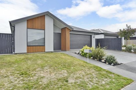 Photo of property in 8/21 Blakes Road, Belfast, Christchurch, 8051