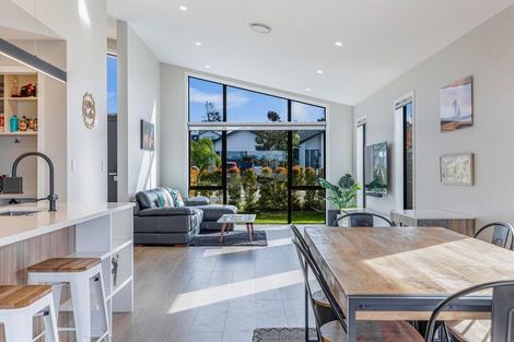 Photo of property in 74 Vinistra Road, Huapai, Kumeu, 0810