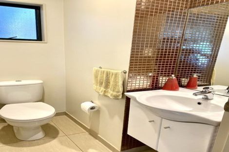 Photo of property in 13 Marbella Crescent, Oteha, Auckland, 0632