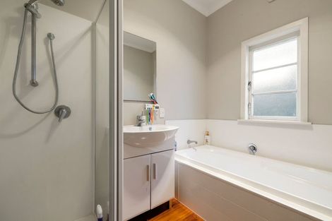 Photo of property in 84 Rimu Street, Maeroa, Hamilton, 3200