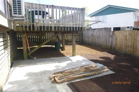 Photo of property in 2 Fitzherbert Avenue, West Harbour, Auckland, 0618