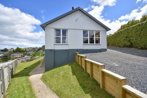 Photo of property in 29 Hanlon Street, Halfway Bush, Dunedin, 9010