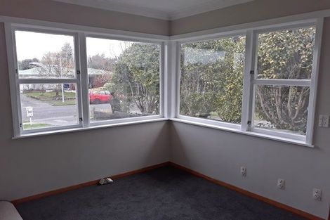 Photo of property in 14 Bond Street, Hokowhitu, Palmerston North, 4410