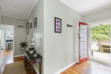 Photo of property in 489 Ohiro Road, Brooklyn, Wellington, 6021