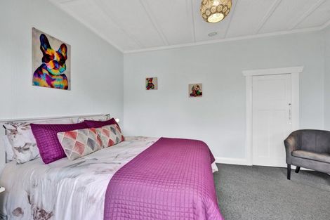 Photo of property in 30 Kahikatea Street, Inglewood, 4330