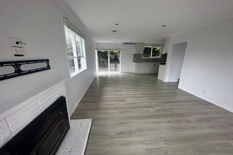 Photo of property in 24 Malvina Place, Bucklands Beach, Auckland, 2014