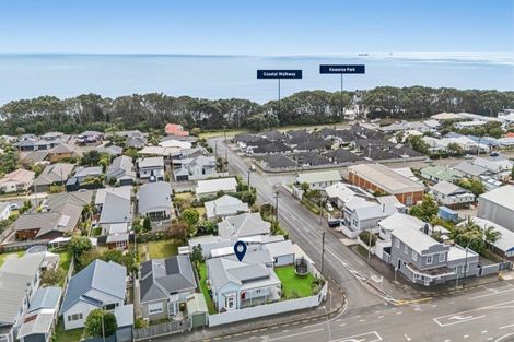 Photo of property in 18 Morley Street, New Plymouth, 4310
