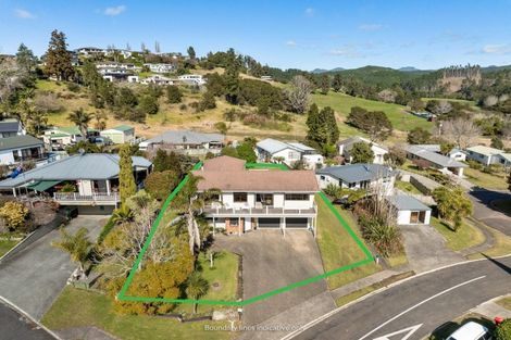 Photo of property in 100 Tobie Place, Whangamata, 3620