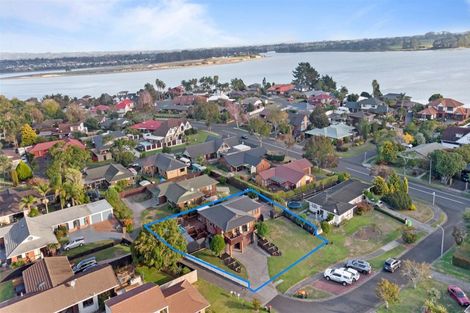 Photo of property in 3 Elrita Place, Conifer Grove, Takanini, 2112