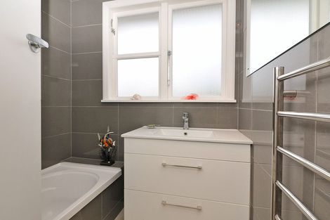 Photo of property in 3 Macaulay Street, Johnsonville, Wellington, 6037