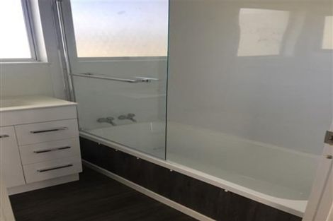 Photo of property in 2/119 Flat Bush Road, Clover Park, Auckland, 2023