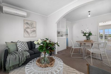 Photo of property in 489 Otumoetai Road, Otumoetai, Tauranga, 3110