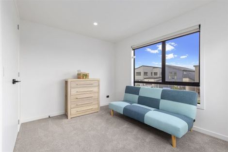 Photo of property in 11 Pohewa Road, Silverdale, 0932