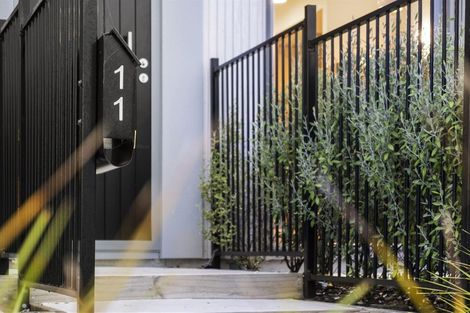 Photo of property in 11 Pakoro Close, Hobsonville, Auckland, 0618