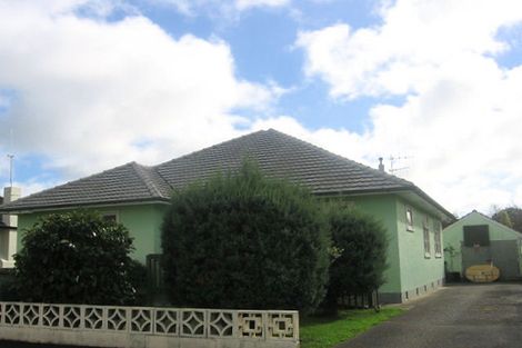 Photo of property in 17 Rewa Street, Takaro, Palmerston North, 4412
