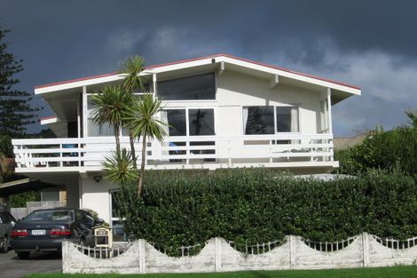 Photo of property in 102 Bay Street, Red Beach, 0932