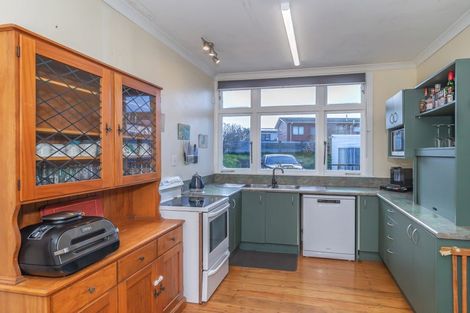 Photo of property in 3 Lena Place, Foxton, 4814