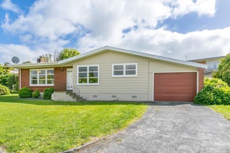 Photo of property in 37 Garthwood Road, Hillcrest, Hamilton, 3216