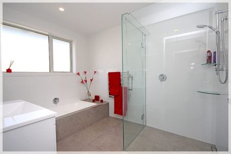 Photo of property in 9 Story Street, Foxton Beach, Foxton, 4815