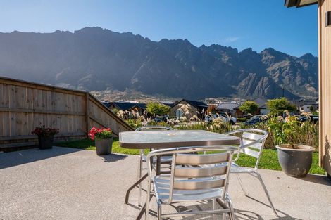 Photo of property in 19 Grain Close, Jacks Point, 9371