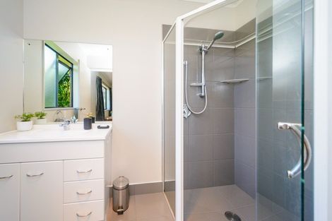 Photo of property in 18 Daniel Place, Kelvin Grove, Palmerston North, 4414