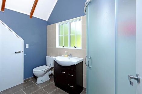 Photo of property in 2/39 Glenvar Road, Torbay, Auckland, 0630