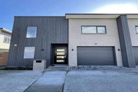 Photo of property in 4 Finesse Lane, Bucklands Beach, Auckland, 2012