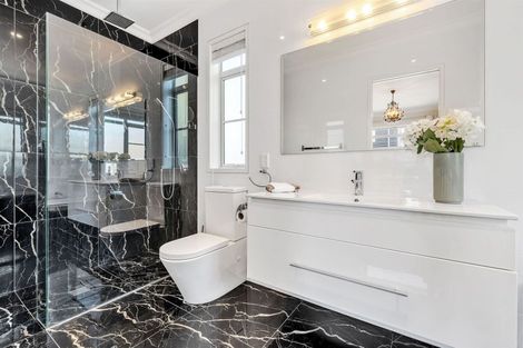 Photo of property in 24 The Mews, Shamrock Park, Auckland, 2016