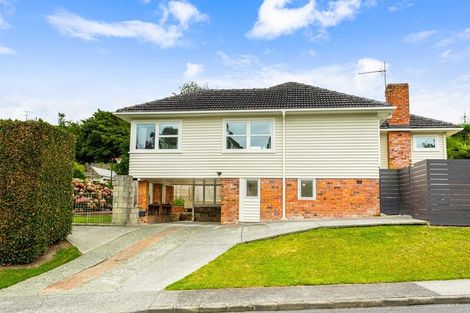 Photo of property in 1/37 Weldene Avenue, Glenfield, Auckland, 0629
