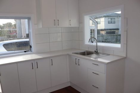 Photo of property in 9 Gibbs Road, Manurewa, Auckland, 2102