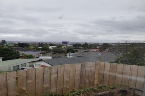 Photo of property in 12 Ruawai Road, Mount Wellington, Auckland, 1060