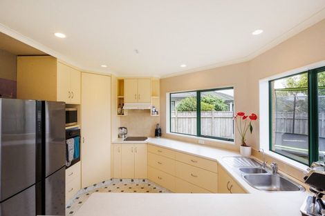 Photo of property in 140 Pacific Drive, Fitzherbert, Palmerston North, 4410