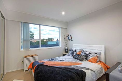 Photo of property in 132 Sandspit Road, Shelly Park, Auckland, 2014