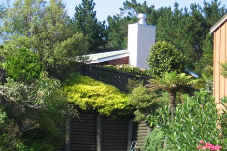 Photo of property in 33 Hebe Place, Birkenhead, Auckland, 0626