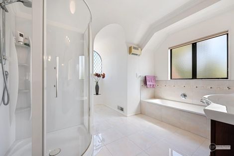 Photo of property in 29 Hinau Street, Woburn, Lower Hutt, 5011