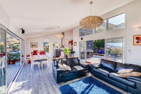 Photo of property in 22 Cornwall Road, Lyttelton, 8082