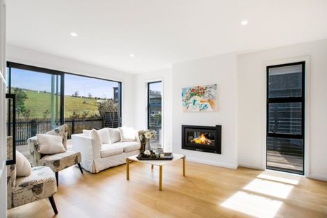 Photo of property in 19 Tawatawa Street, Long Bay, Auckland, 0630