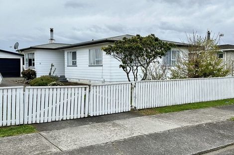 Photo of property in 19 Stirling Street, Levin, 5510