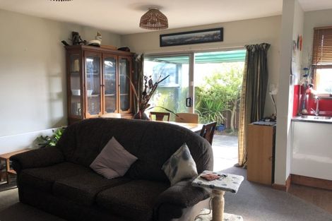 Photo of property in 2/84 Osborne Street, Waltham, Christchurch, 8011