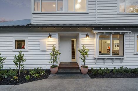 Photo of property in 17 Searells Road, Strowan, Christchurch, 8052