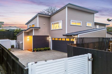 Photo of property in 59 Sunshine Boulevard, Sunnyvale, Auckland, 0612