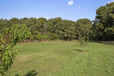Photo of property in 12 Lancewood Way, Kinloch, Taupo, 3377