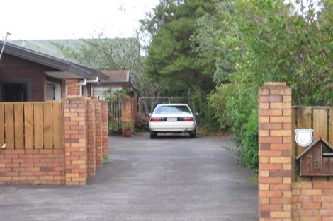 Photo of property in 7b Harrybrook Road, Green Bay, Auckland, 0604