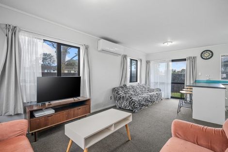 Photo of property in 40 Tamworth Close, Manurewa, Auckland, 2102