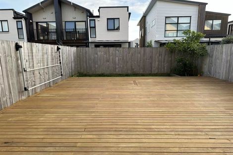 Photo of property in 19 Desalt Drive, Hobsonville, Auckland, 0616