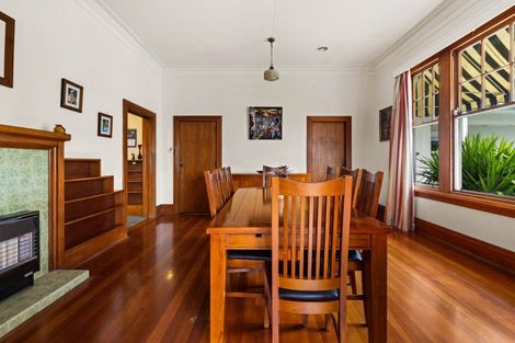Photo of property in 11 Thompson Road, Bluff Hill, Napier, 4110